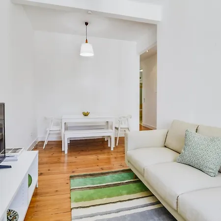 Amazing 3 Bedroom In Historical Graca * Lisbon
